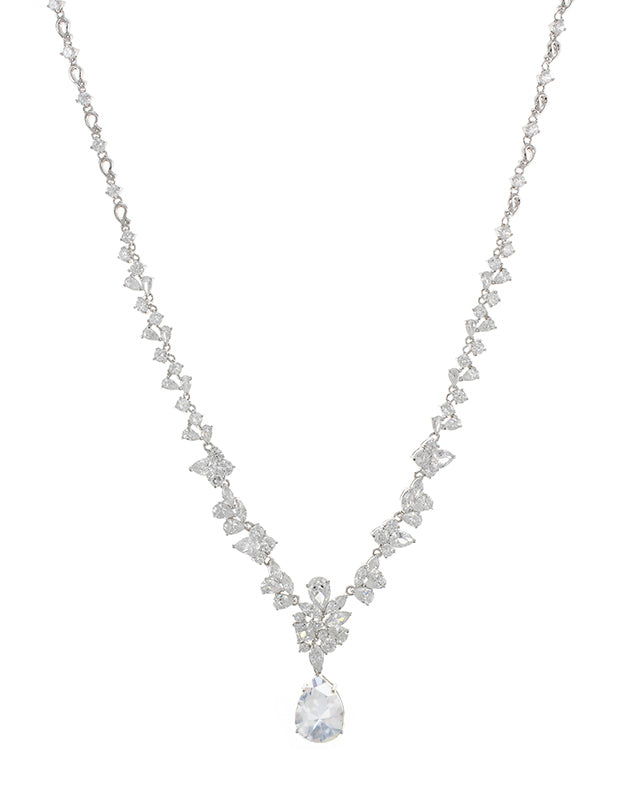 18k White Gold 14.74ctw Multi Shape Diamond Drop Necklace