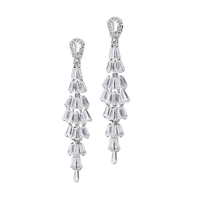 CaratLane: A Tanishq Partnership - These stunning drop earrings will look  perfect with your new pink kurta 🥰💜 Take a closer look:  https://bit.ly/3rgwtGH | Facebook