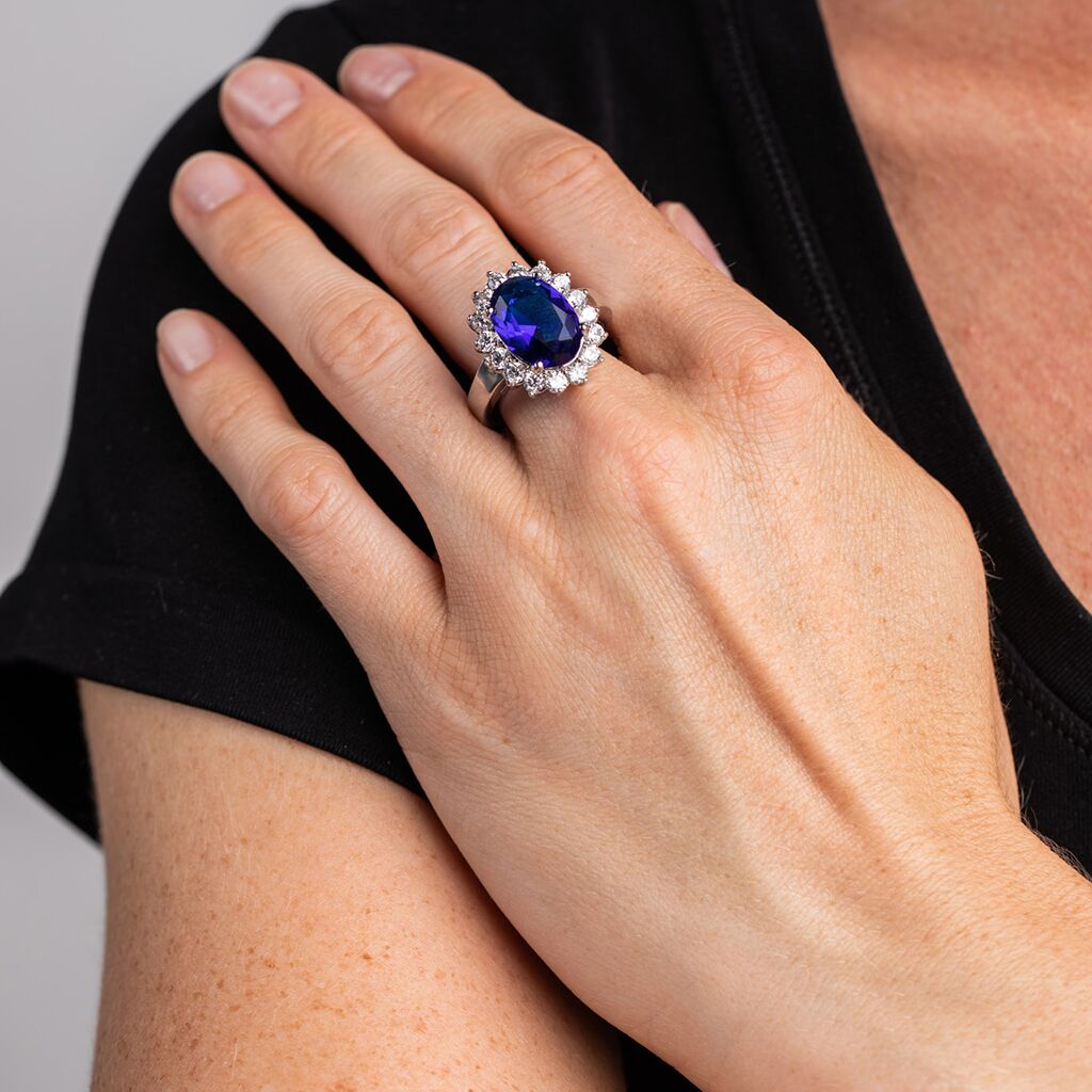 Duchess Oval Ring